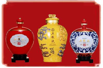 洪湖市烟酒回收五粮液各种摆件.jpg